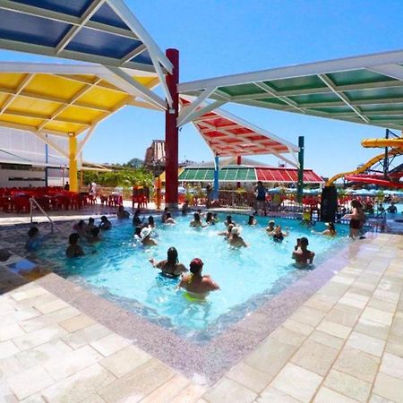 Lacqua Diroma Oficial - Diroma Acqua Park Incluido - Com Roupa De Cama E Banho 卡达斯诺瓦斯 外观 照片