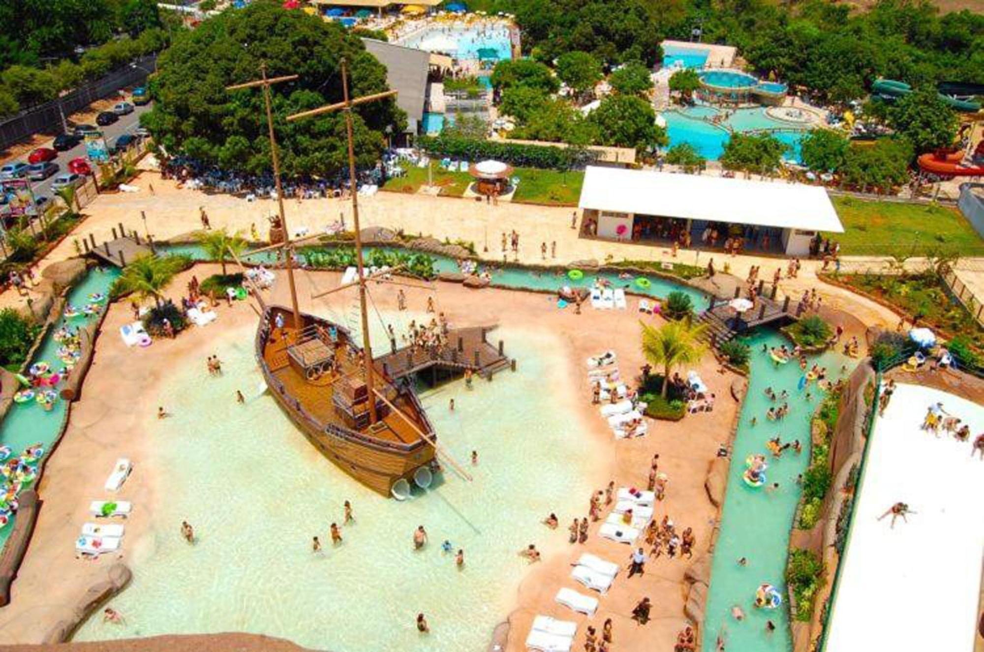 Lacqua Diroma Oficial - Diroma Acqua Park Incluido - Com Roupa De Cama E Banho 卡达斯诺瓦斯 外观 照片